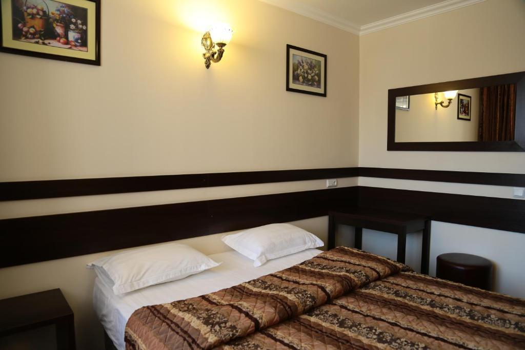 Salem On Samal Hotel Almaty Room photo